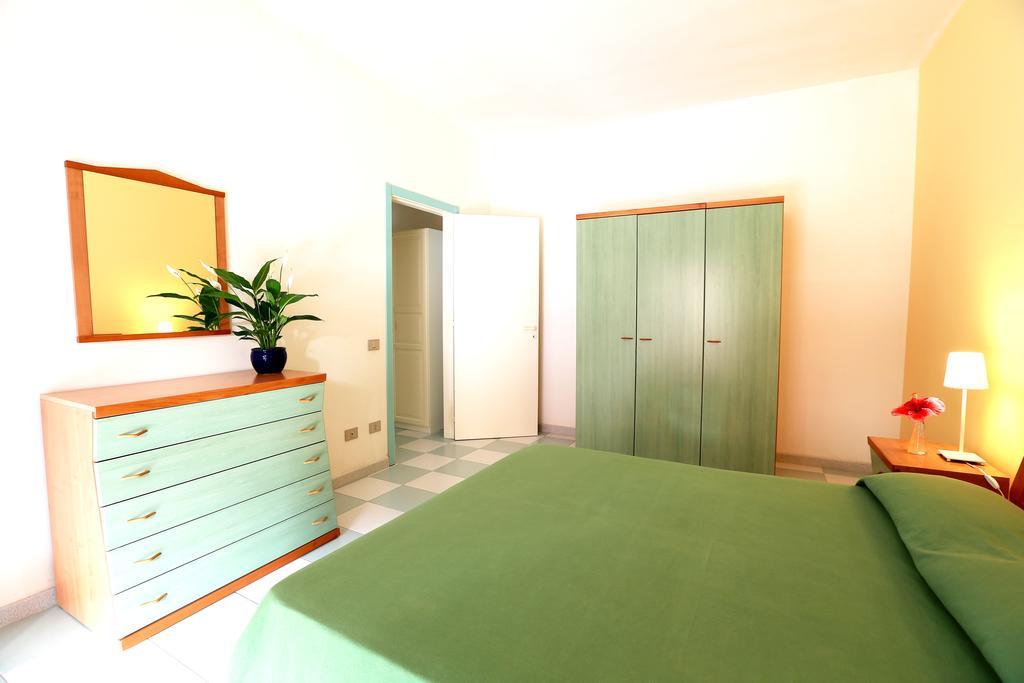 Residence Del Mare Casesicule Santa Maria Del Focallo Zimmer foto